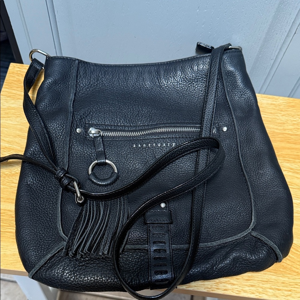 Black Leather Shoulder Bag - Picture 5 of 17